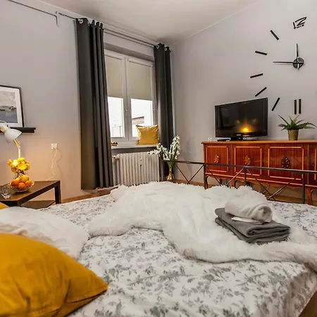 2 Pokojowe Mieszkanie W Centrum Gdyni Апартаменты *