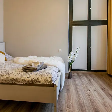 2 Pokojowe Mieszkanie W Centrum Gdyni * Гдыня