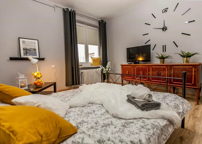 2 Pokojowe Mieszkanie W Centrum Gdyni شقة *